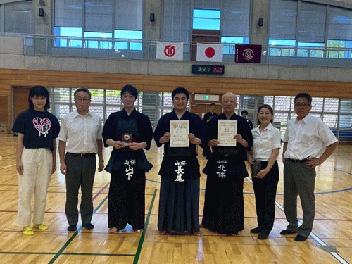 伊勢原市総合体育大会・剣道の部の様子